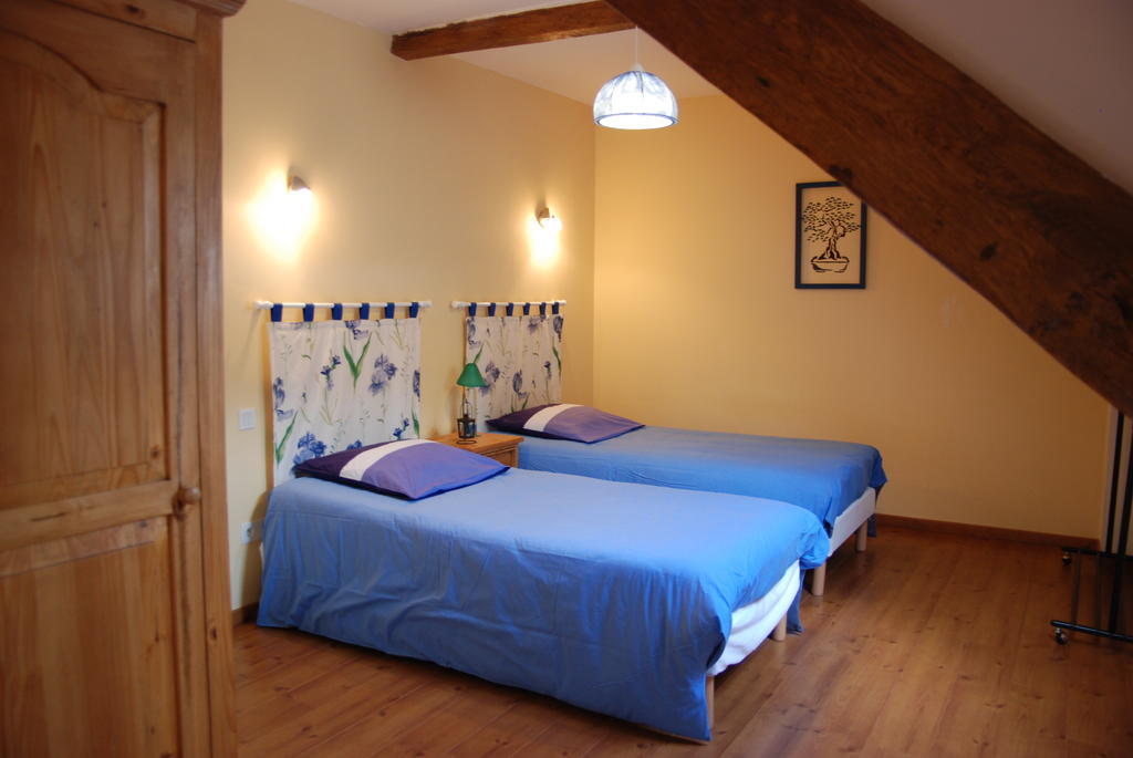 La Ferme Du Chauchix Hotel Lamballe Ruang foto