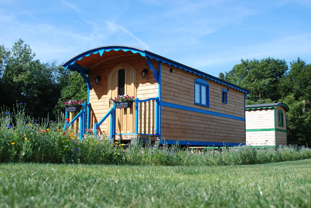 La Ferme Du Chauchix Hotel Lamballe Ruang foto